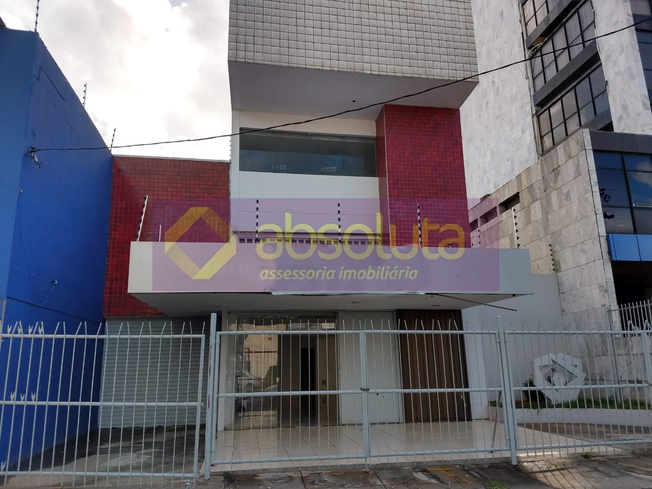 Prédio para locação no Pina