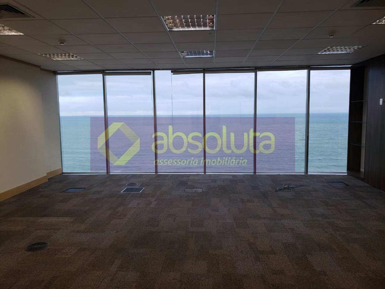 Sala comercial para locação no Pina