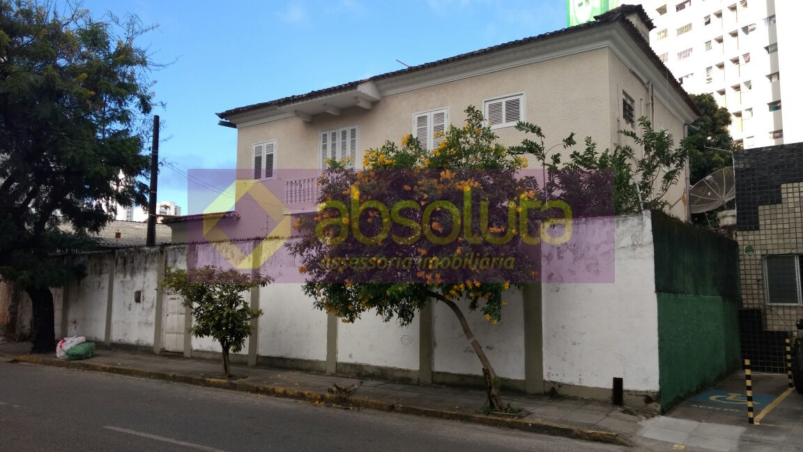Casa comercial para locação nos Aflitos