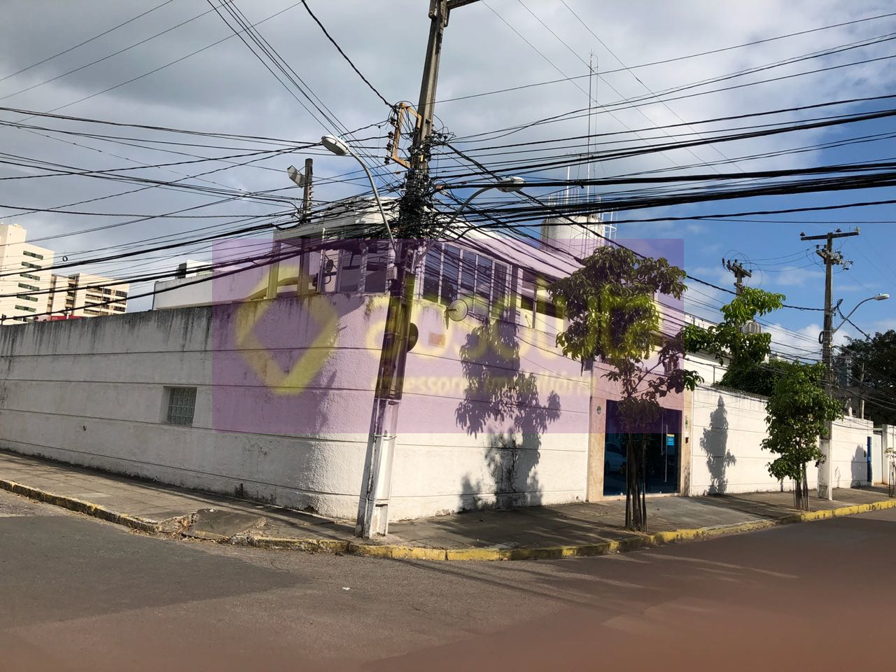 Casa comercial para locação no Pina